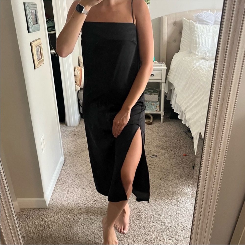 ✨LBD Elegant Black Slip Dress w Slit - Picture 2 of 7